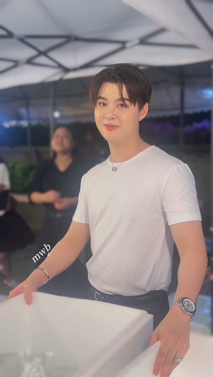 ease_space's tweet photo. มองแบบนี้แล้วพี่จะอยู่ยังไงไหวละครับ 🫠

#Saint_sup https://t.co/yMLsoPAjXC