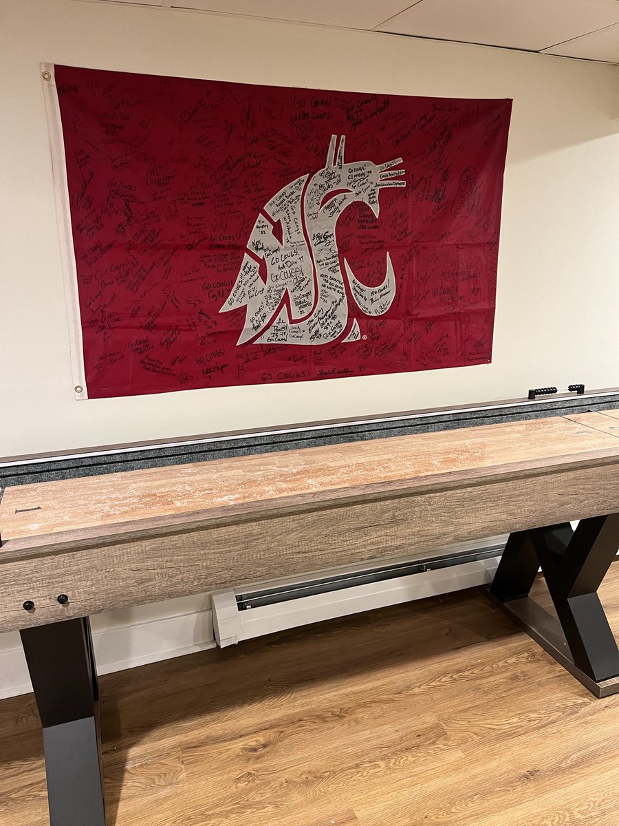 KevinMassimino's tweet photo. @olcrimson @Cougwill @thedamflag @OMGFlag #PoleCall https://t.co/Bf3fY8xMdg