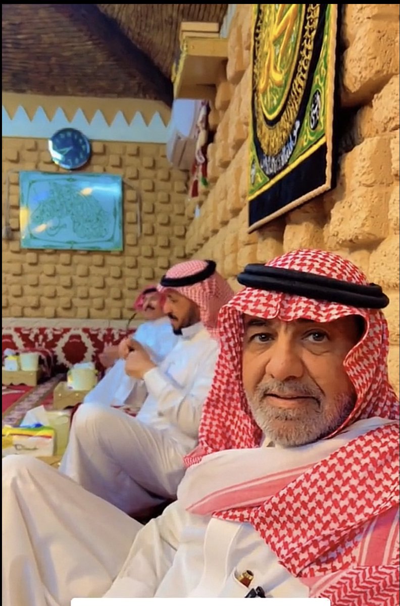 hmFGgJbbzO3RnuN's tweet photo. اللهم اغفر له وارحمه..
وأكرم نزله..
واجعل قبره روضة من رياض الجنة..
وأحر التعازي والمواساة لأسرته وللرمال كافة ولأنفسنا في فقيد الرجولة والكرم..
ورجل المروءة والأخلاق.

#الشيخ_ممدوح_بن_طلال_بن_رمال_في_ذمة_الله 

@rasheedghalib20
@al__ramal 
@alrkham2017
@Algufilh 
@mgals_alrmal https://t.co/msJ9SrOG1u