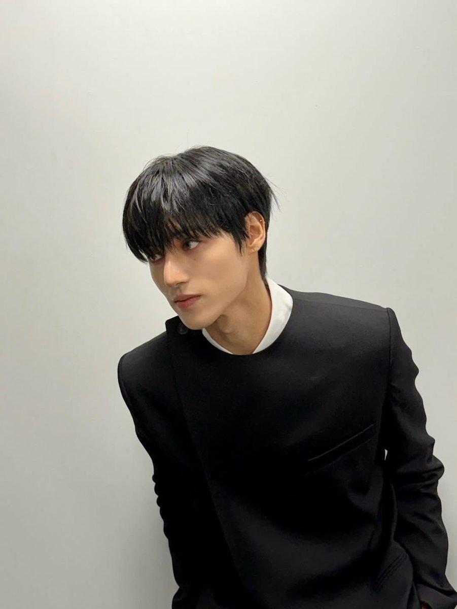 📷] 251206 | WOOYOUNG #ATEEZ #에이티즈 #WOOYOUNG