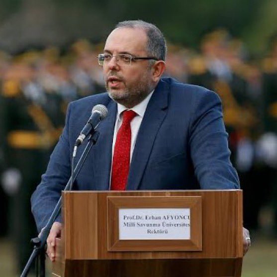 Prof. Dr. Erhan Afyoncu:

• Artık savaş geliyor. İnşallah olmaz ama... Türkiye'nin böyle bir savaşta kendini savunacak çok ciddi silahları ve personeli var. 

• Fakat Çin, dünyanın en hızlı üretim yapan ülkelerinden birisi olmasına rağmen uzun süre savaşmamış. 

• Savaş