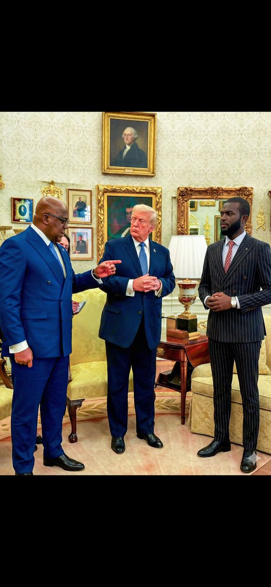 Haïssez-le, détestez-le, peu importe..."Le peuple souffre" est votre leitmotiv, mais ce même peuple lui accorde du crédit, comme jamais et sa popularité ne fléchit pas. Vous allez faire comment ? Laissez-nous l'accompagner et l'aimer, c’est aussi notre droit légitime.