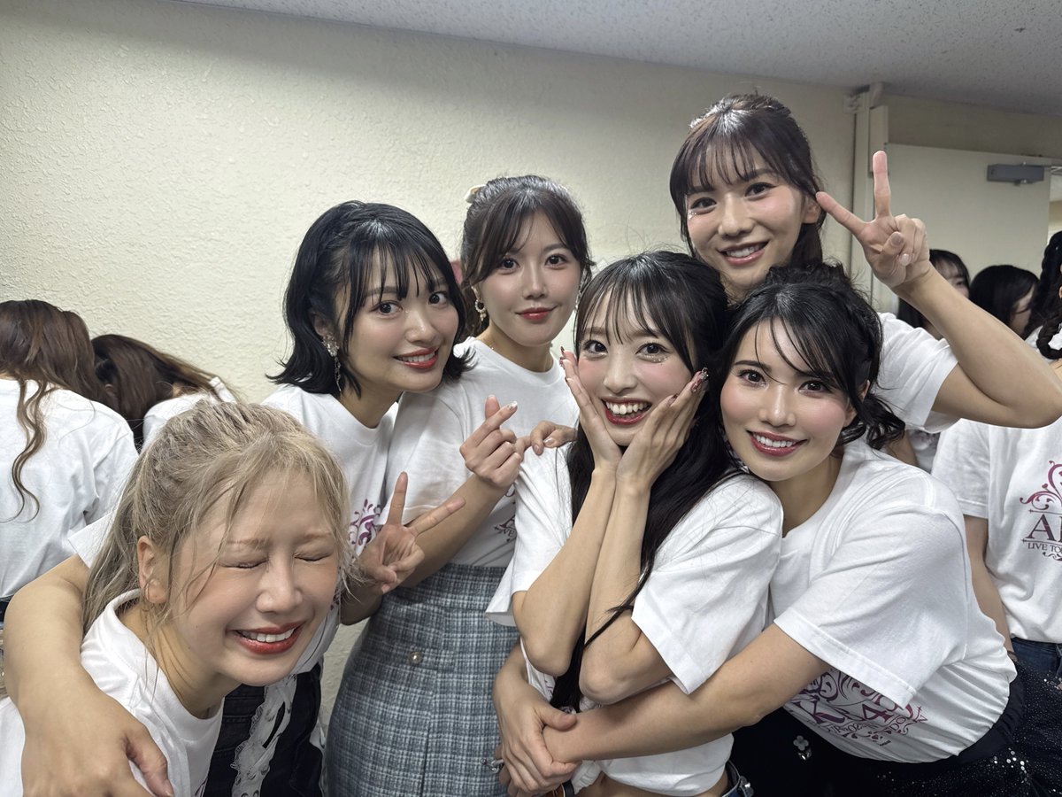 夜は20周年記念コンサートPart 2👑 もし私たちが同じ時代のAKBを生き