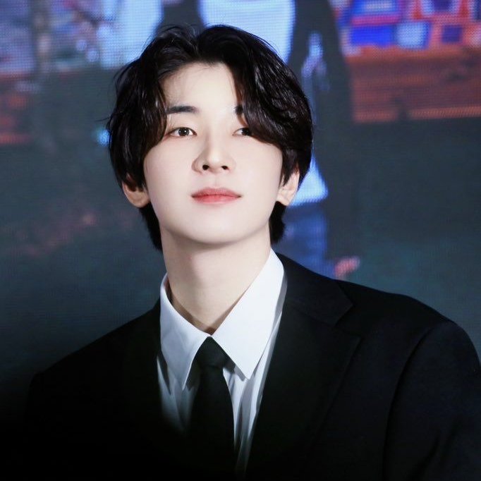 How many days until OT13 SVT return? tweet media