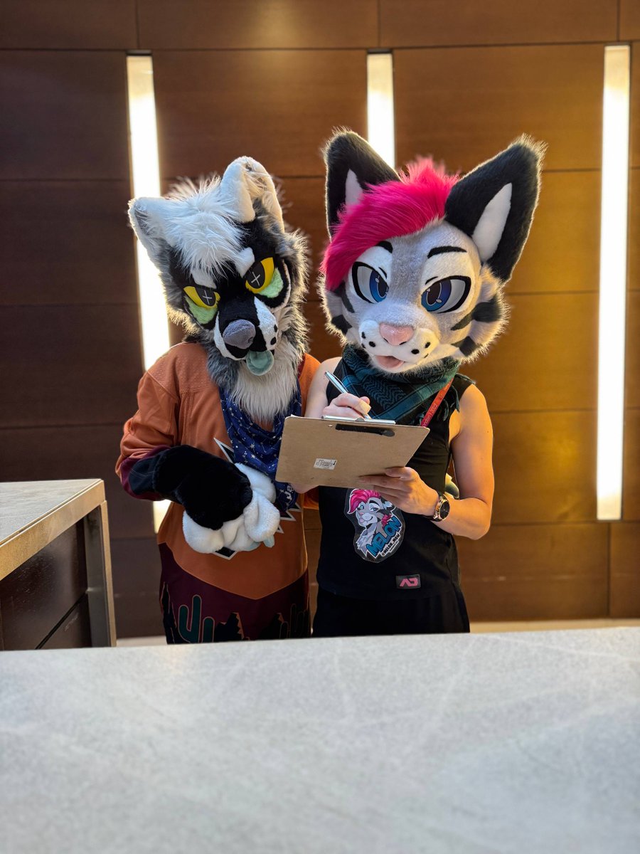 Hello, welcome to #FurFest ! Checking in? 

@Melon_Mow