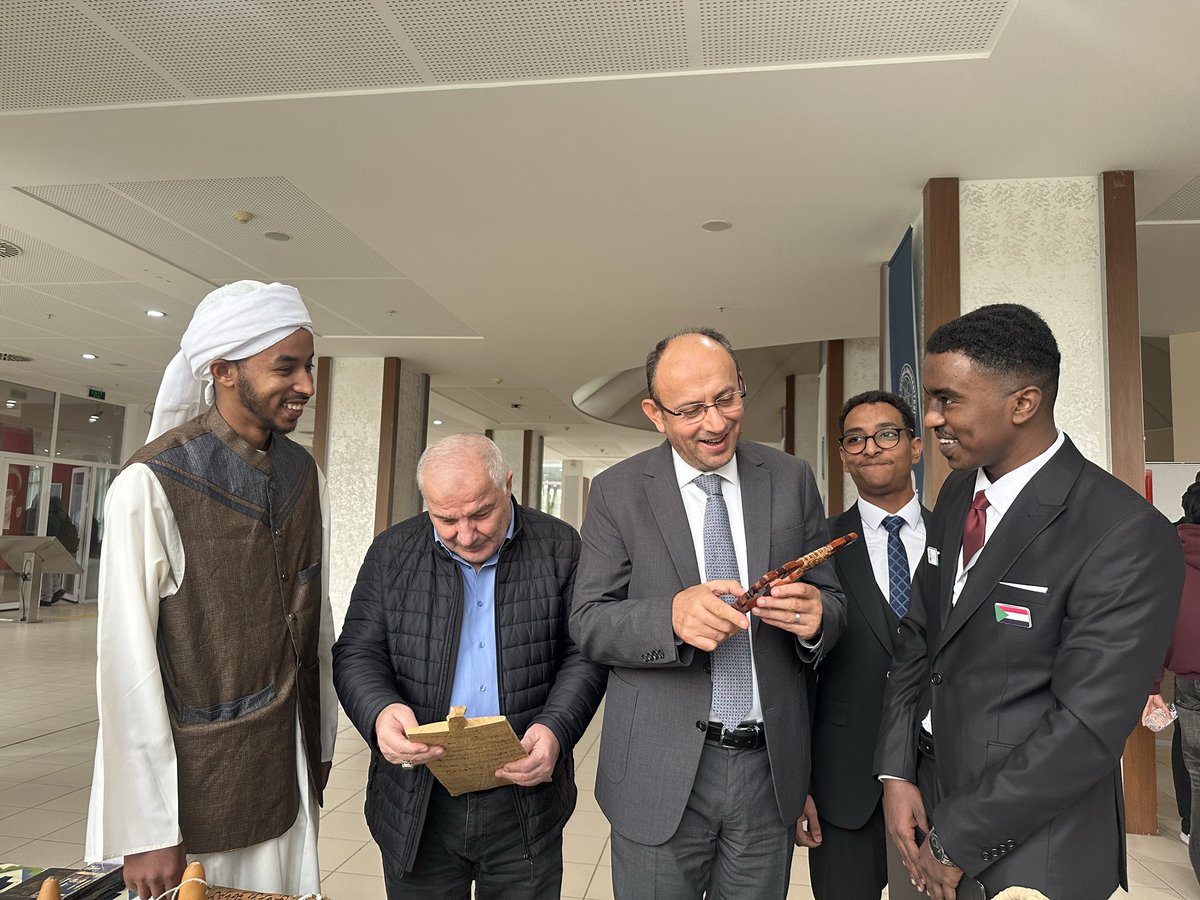 📍 Sudan Kültür Tanıtım Günü
Sudanlı Öğrenciler Topluluğu tarafından düzenlenen “Sudan Kültür Tanıtım Günü” programına katıldık. Kadim tarihi, zengin kültürü, misafirperver insanları ve sıcacık yürekleriyle gönlümüzde müstesna bir yeri olan Sudan’ı yakından tanıma fırsatı bulduk.