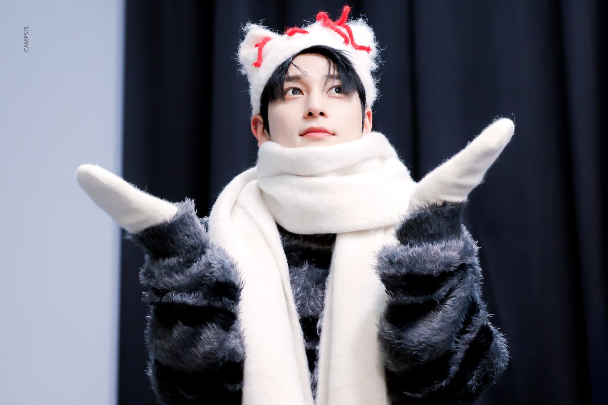 CAMPSIS1207's tweet image. *ᰔ𝟐𝟎𝟐𝟓 𝐇𝐀𝐏𝐏𝐘 𝐇𝐀𝐍𝐆𝐘𝐔𝐋 𝐃𝐀𝐘ᰔ*

한결이로 인해 겨울이 더 좋아졌어❄️

#BAE173 #HANGYUL #한결 
#이한결 #하염없이_어여쁜결