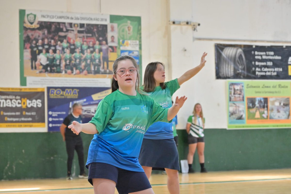 🏀 ¡El deporte nos sigue uniendo!

Con entusiasmo y alegría dimos inicio a la concentración de la Selección Argentina de Básquet FADDIM en el Club Pacífico.

Dos jornadas de entrenamientos y actividades que fortalecen el desarrollo deportivo de atletas con discapacidad.