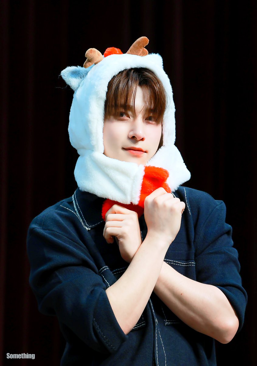 𝙎𝙤𝙢𝙚𝙩𝙝𝙞𝙣𝙜 𝙂𝙄𝙁 tweet media