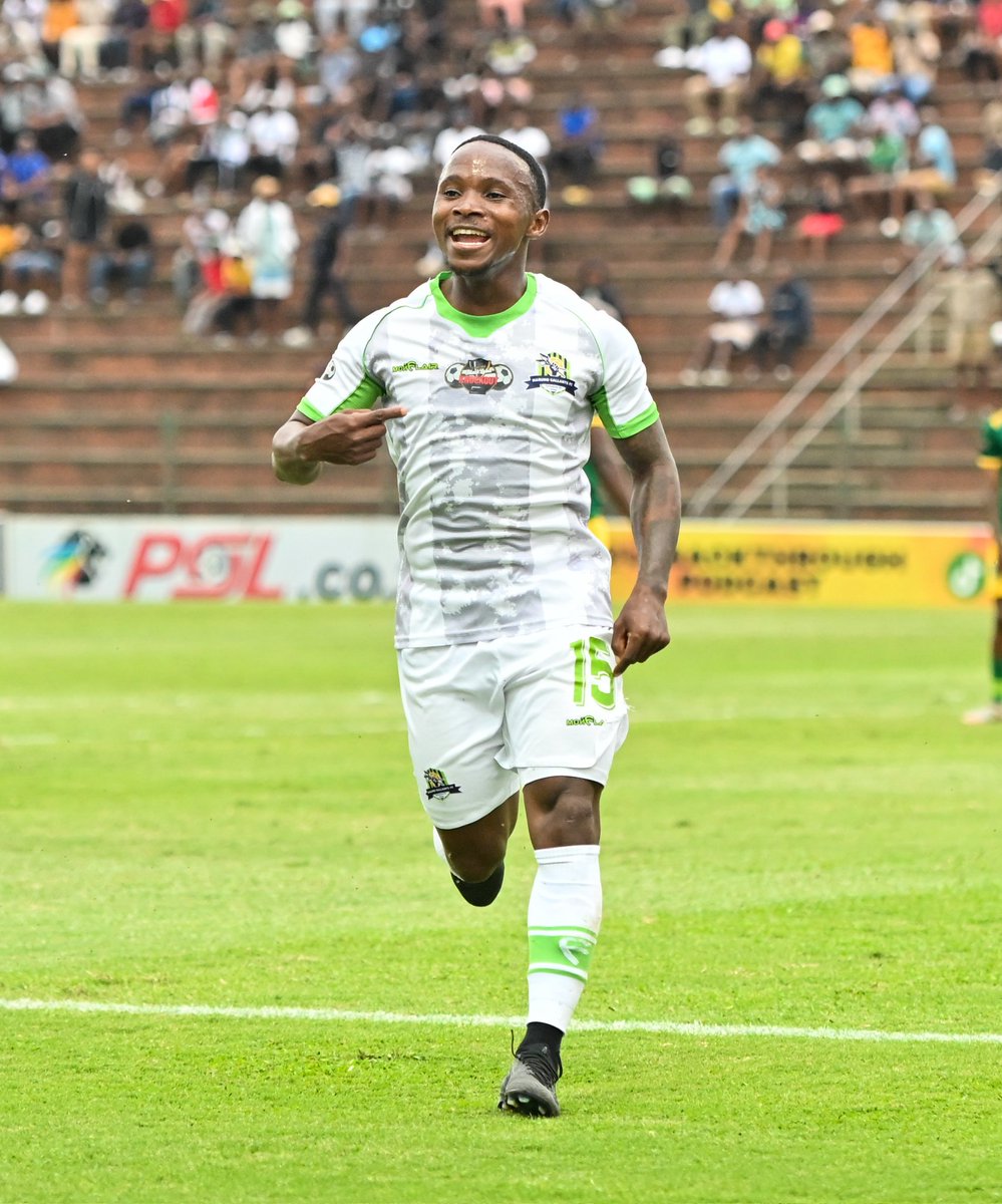 🟢 Marumo Gallants XI:

Arubi ©, Eroine, Sikhosana, Ncube,  Chabatsane, Nhlapo, Bance, Otladisa, Mabuza, Ndlondlo, Sithole.

Subs: Mlambo, James, Mabotja, Clifford, Luthuli, Mphambaniso,  Msendami, Mhlongo, Motloung.

⏰ 18h00
🏟️ New Peter Mokaba Stadium

#CarlingKnockout