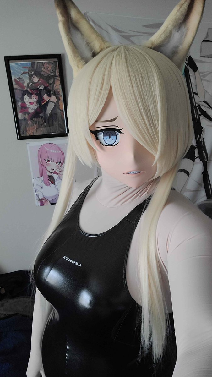 内容が不十分で申し訳ございません。  これはカンナちゃんの自撮りだよ。
Sorry for lack of content, just unmotivated, and dealing with super cold weather.
#BlueArchiveCosplay #kigurumi #ブルアカ #BlueArchive  
Mask-<a href="/goukaou/">Goukaou kigurumi studio</a>