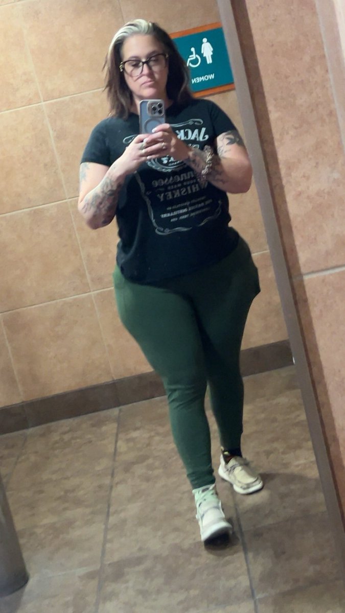 Sup…
#pizza #sugardaddy #onlyfansbabe #hips #socks #cashapppme #findom