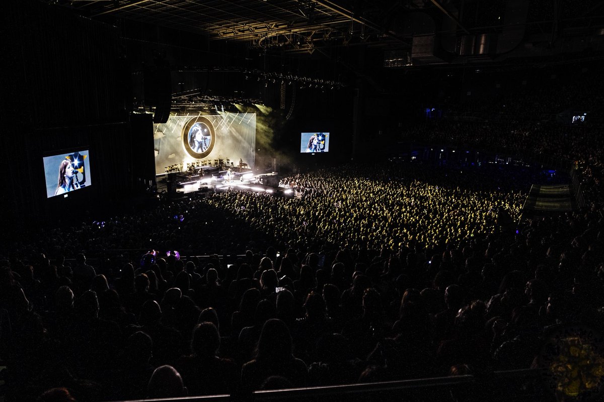 cmatbaby's tweet image. the best night of my life at the 3MAT?? thank you to everybody who came to see us x x