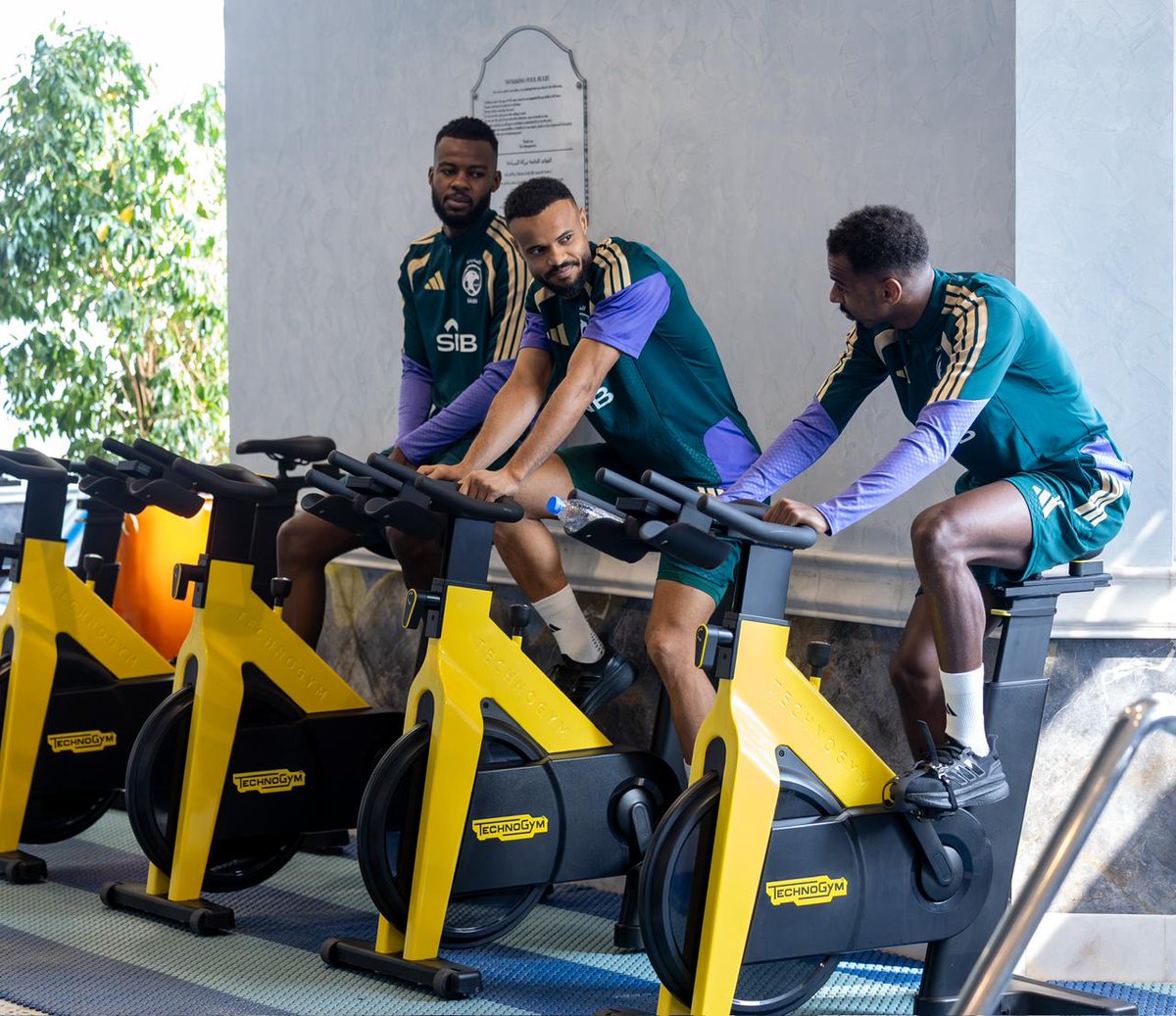 📸 علي مجرشي خلال تدريبات منتخبنا السعودي اليوم 🇸🇦