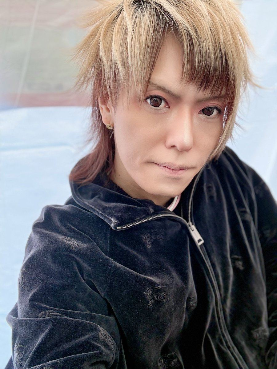 今日は上野→隅田
ありがとう！！
明日も上野です
グッズ販売長蛇の列で
買いたいサイズ売り切れ等あたようで
ゴメンね
明日は沢山もていくね！
また明日