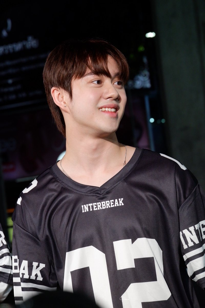 Gikae29's tweet photo. 🫳🏻🫳🏻
#BBMetas
#HOWLS_TH
#SiamCenterxHOWLS https://t.co/xYzHrfaCxD