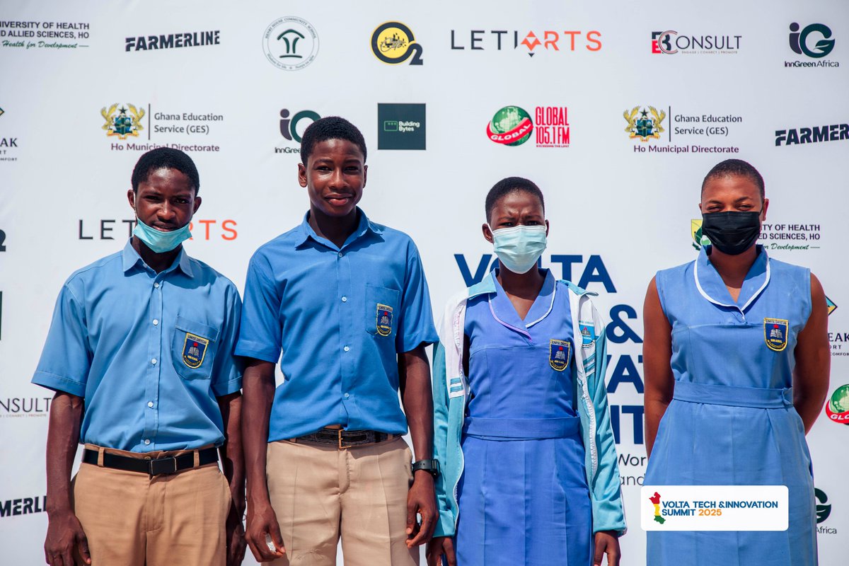 The networking is deep today.

Great to see Sonrise Christian High School represented and engaging.

We also caught UHAS SRC President, Edward Nyamekye Benevolent in conversation with Elvis and Courage. When student leadership and industry builders connect, good things happen.