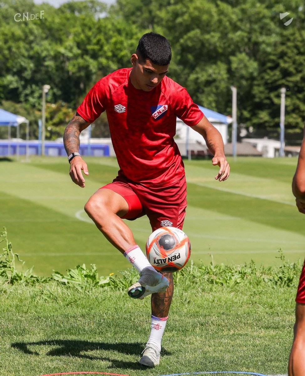 Baja en Nacional. Se va Diego Romero

El club no ejecutará la opción de compra de US$ 400.000.

El jugador reglamentariamente debe volver a Deportivo Maldonado (contrato hasta 31/12/26), aunque tiene otras opciones en el mercado.

Jugó 26 partidos oficiales en un año a préstamo.
