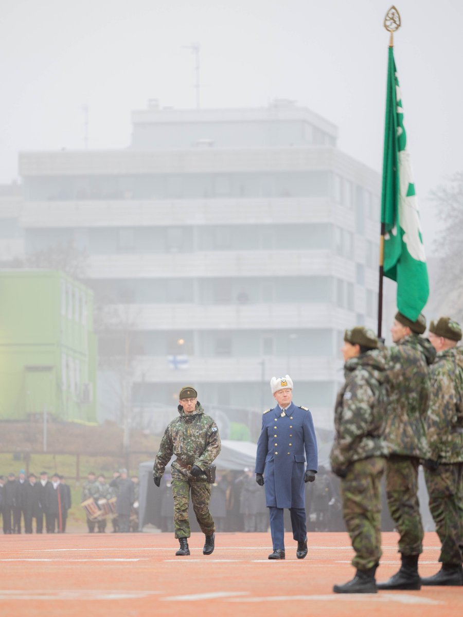Itsenäisyyspäivän paraatia oli Kouvolassa seuraamassa 15 000 ihmistä. Kiitos Kouvola! Kiitos yleisö ja kaikki paraatijärjestelyissä mukana olleet! 

Hyvää itsenäisyyspäivän jatkoa kaikille!

#PuolustammeSuomeaYhdessä