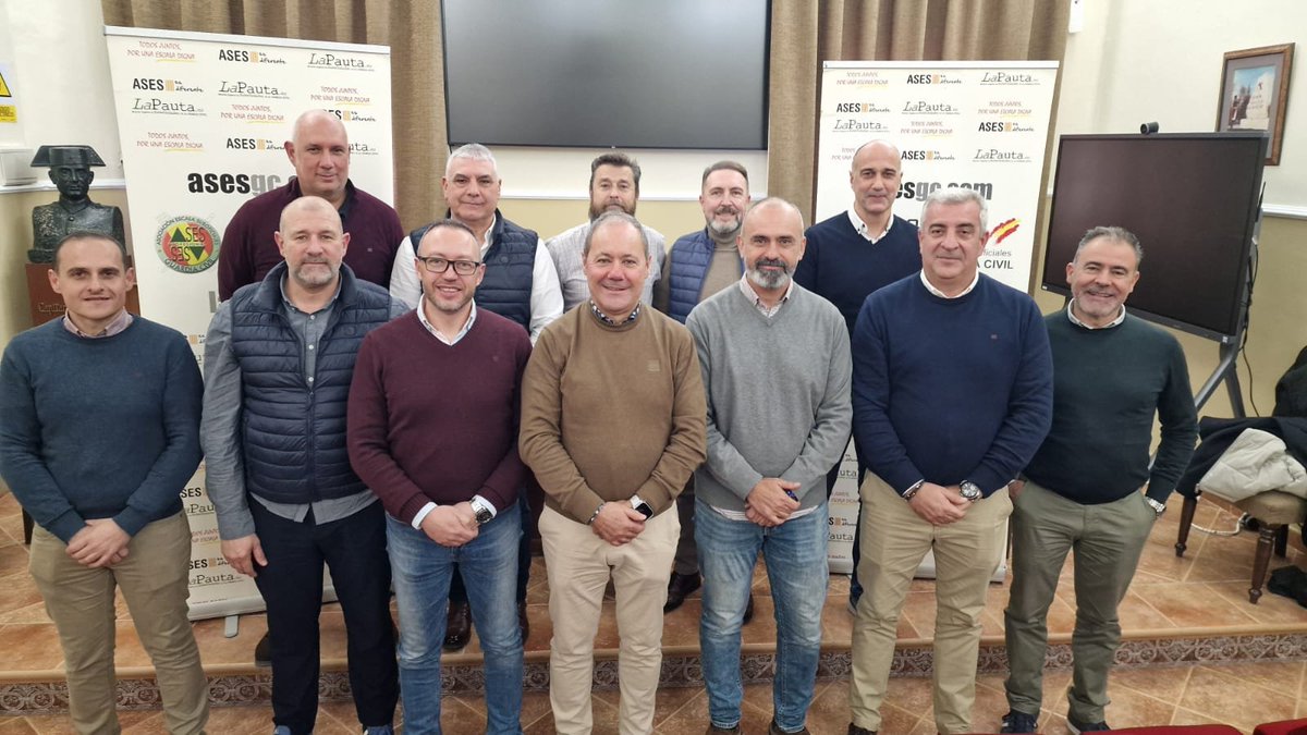 Junta delegados ASESGC en Andalucia y toma de posesión  de la nueva Junta Directiva de Andalucía,Ceuta y Melilla. Trabajo recompensado con la consecución de los dos vocales para suboficiales en el Consejo de la Guardia Civil.Cuatro años por delante.Pasión,tesón,razón y educación.