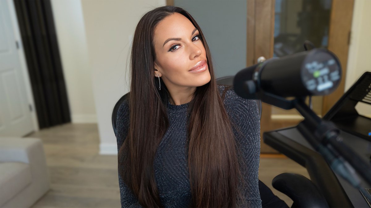 Beckah Shae tweet media