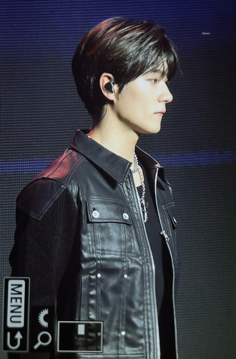 오늘도 옆태가 예술이세요 이재현씨