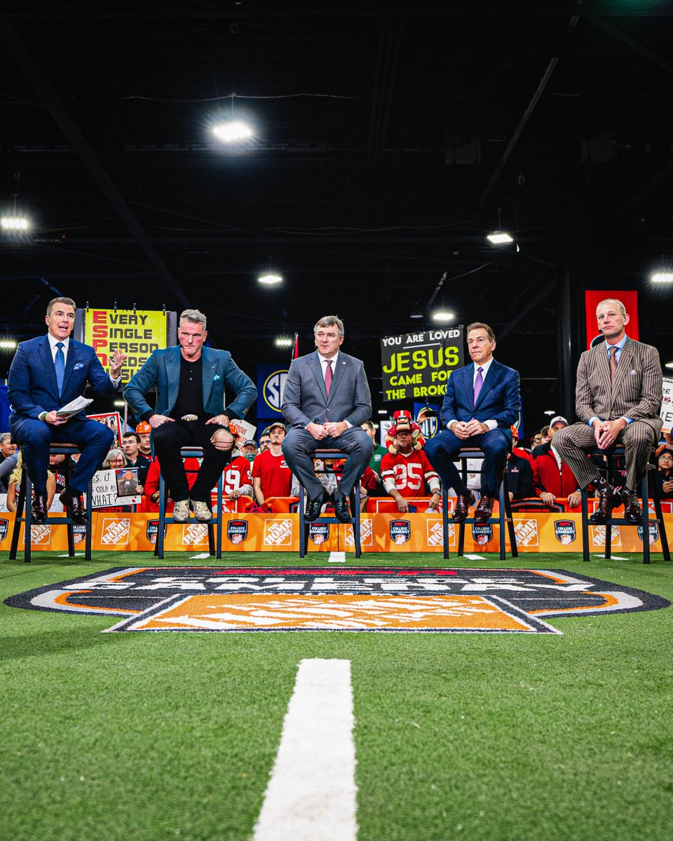 AlabamaFTBL's tweet image. GAMEDAY 💪