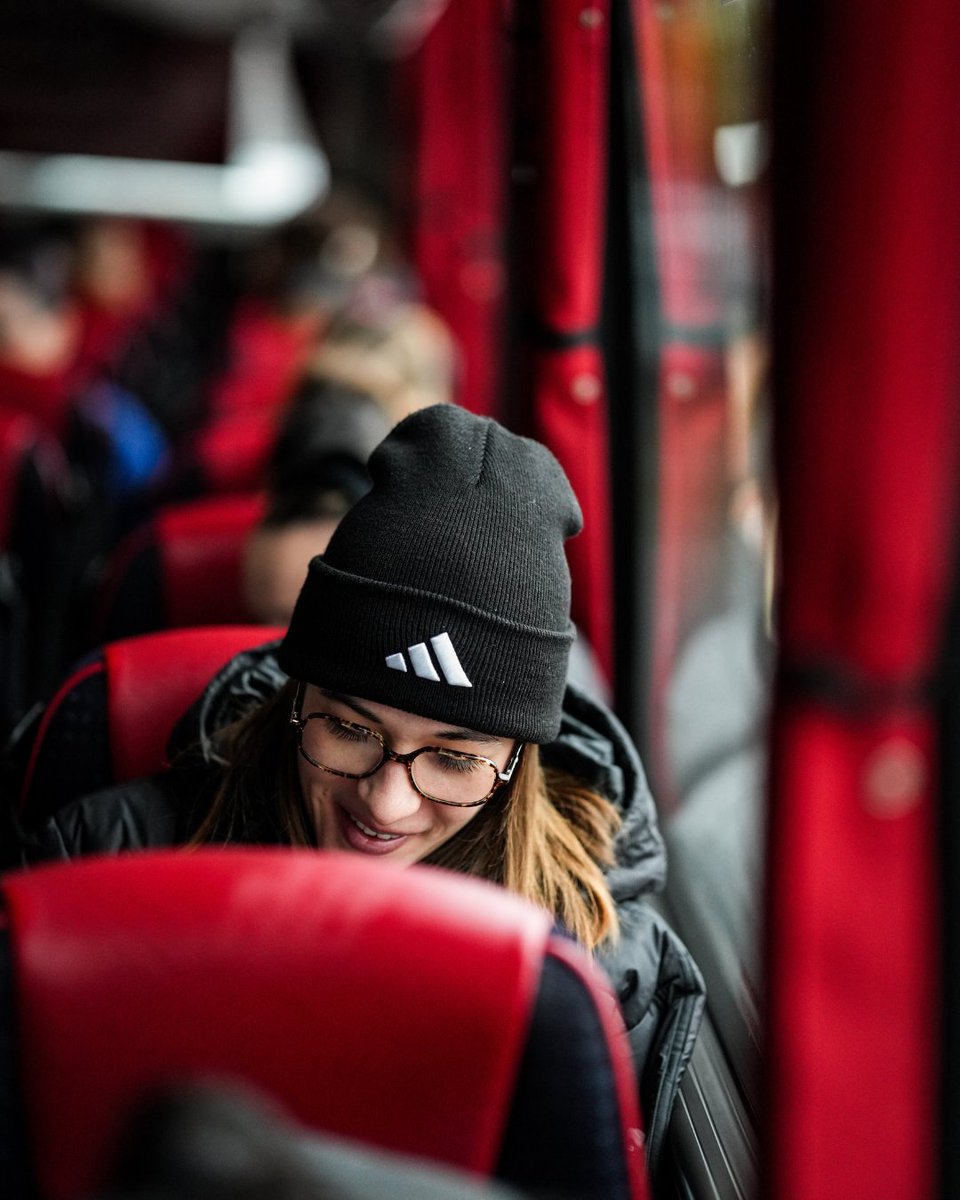 FRAHandball's tweet photo. Départ pour l'Arena ! 🚍
#BleuetFier #ARGFRA https://t.co/Dkxdb0I9Qp