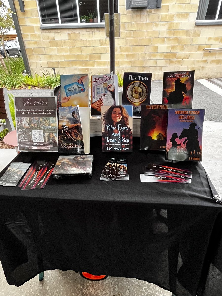 SW_Andersen's tweet photo. Out and about in Gainesville Fla today? 

Join us at @thelynxbooks for a day with local authors 10-3. I’ll be doing a reading at 12:40😄

#lesfic #sapphicfiction #lesbianromancebooks #lesbianfiction #indieauthor #diversity #diversebooks #reading https://t.co/WKbiBJrbgX