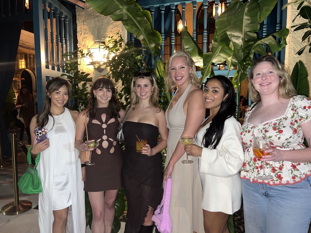 Jane V Herman 👑 tweet media