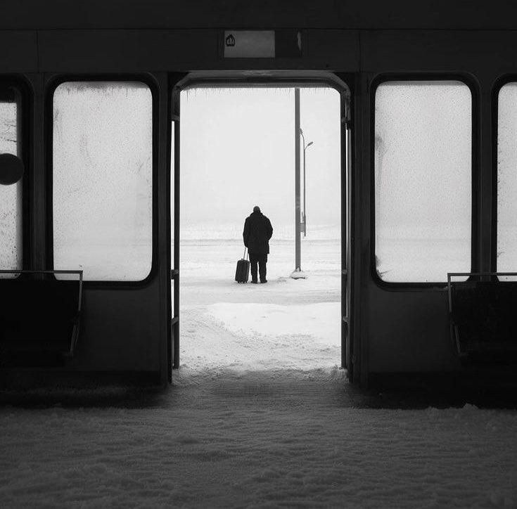 “Qui nil potest sperare, desperet nihil.”

“Hiç umudu olmayan, hiçbir şeyden umudunu kesmez.”

—Seneca