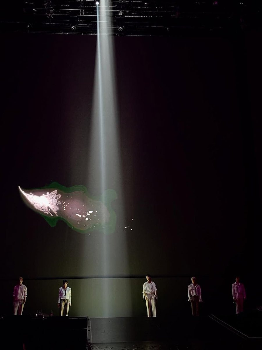 bobahyukie_'s tweet photo. i miss you so much @offclASTRO 🥺🥺 https://t.co/WVtJCkrpuk