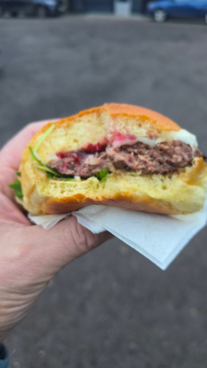 Lovely Venison Burger with melted raclette cheese, rocket amd cranberry sauce in a brioche bun free courtesy of Fullers Farm Shop #tunbridgewells.  An hour left to come and get a free one!