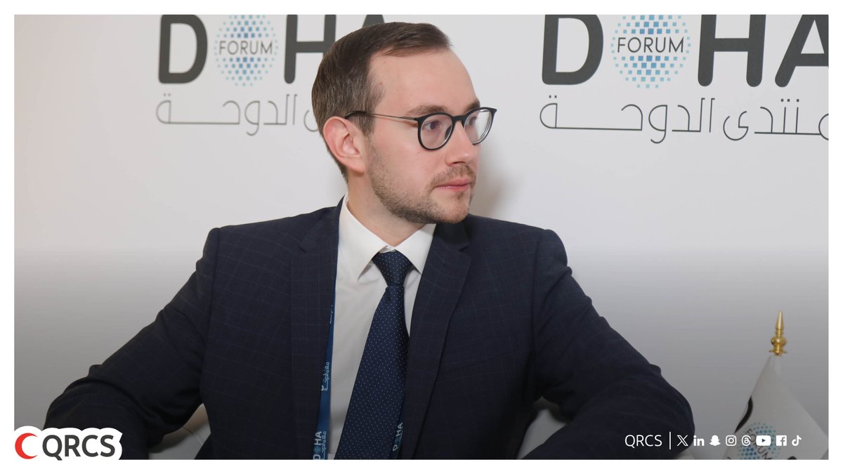 QRCS's tweet photo. HE President Yousef Al-Khater and SG Mr. Mohamed Al-Emadi held a meeting with the Russian Red Cross President Dr. Pavel Savchuk, to discuss the humanitarian role of the national societies and explore shared areas of work.

#DohaForum25 | #qrcs https://t.co/Ux7Gg501v7