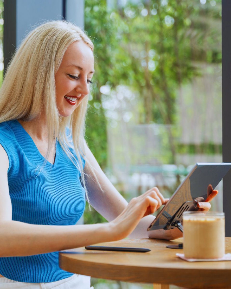 EazeyeTech's tweet image. Tiny office flex 💪

Being able to work in daylight without your screen turning into a mirror.

Your eyes notice. Your mood notices. Your deadlines notice.

#EyeFriendlyTech #WorkAnywhere #NaturalLight