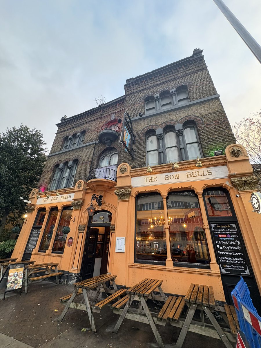 Pints on the Tube tweet media