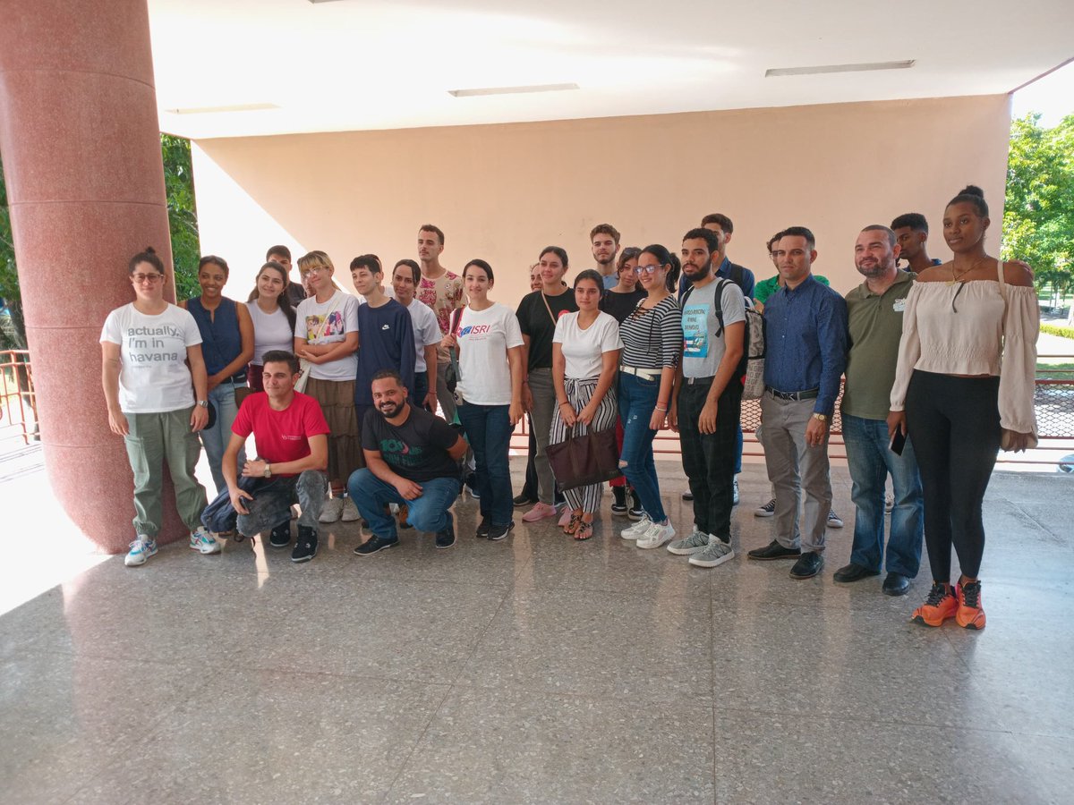 La Expedición “Mis Manos por Cuba” culminó exitosamente uniendo saberes y acción 🇨🇺🤝

En la UCI, la UCLV y las Universidades de Ciencias Médicas de Villa Clara y Matanzas, se dialogó sobre transformación digital, innovación y proyectos que fortalecen el Programa de Gobierno.