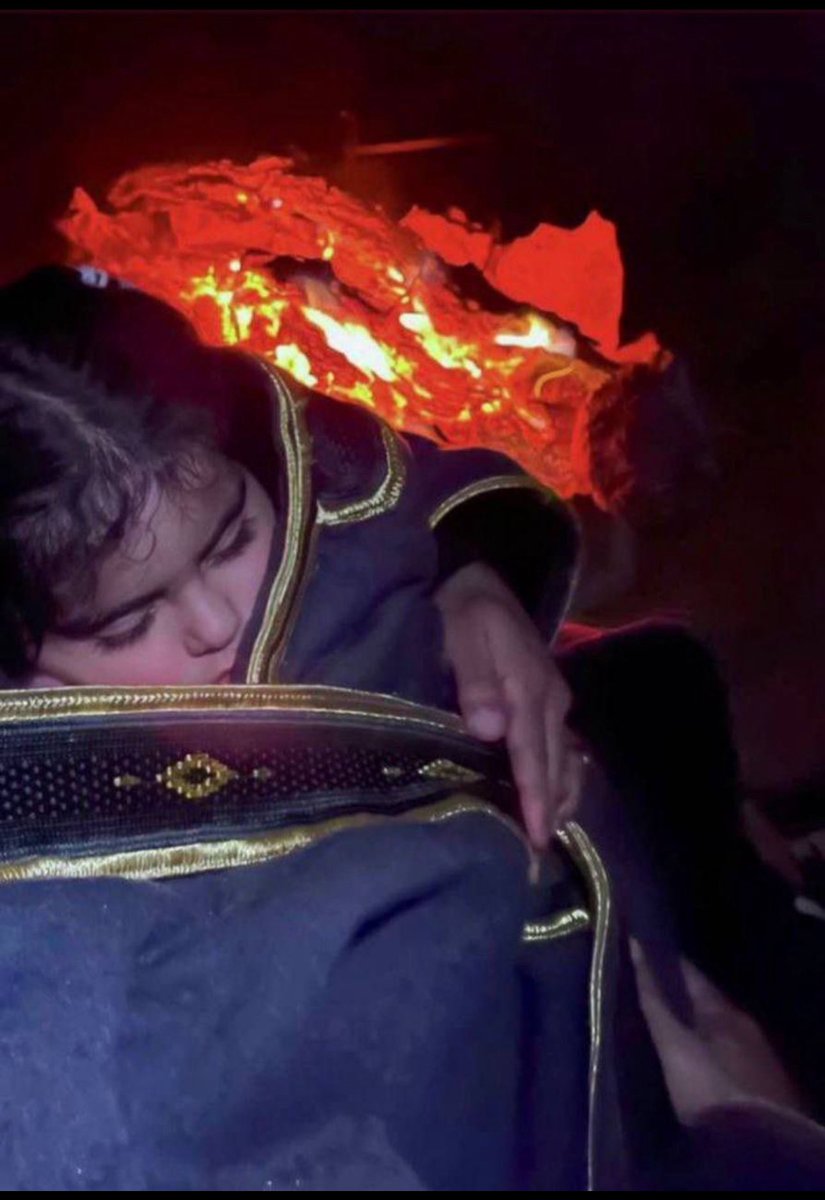 __eu7's tweet image. وش تقول الصورة ؟