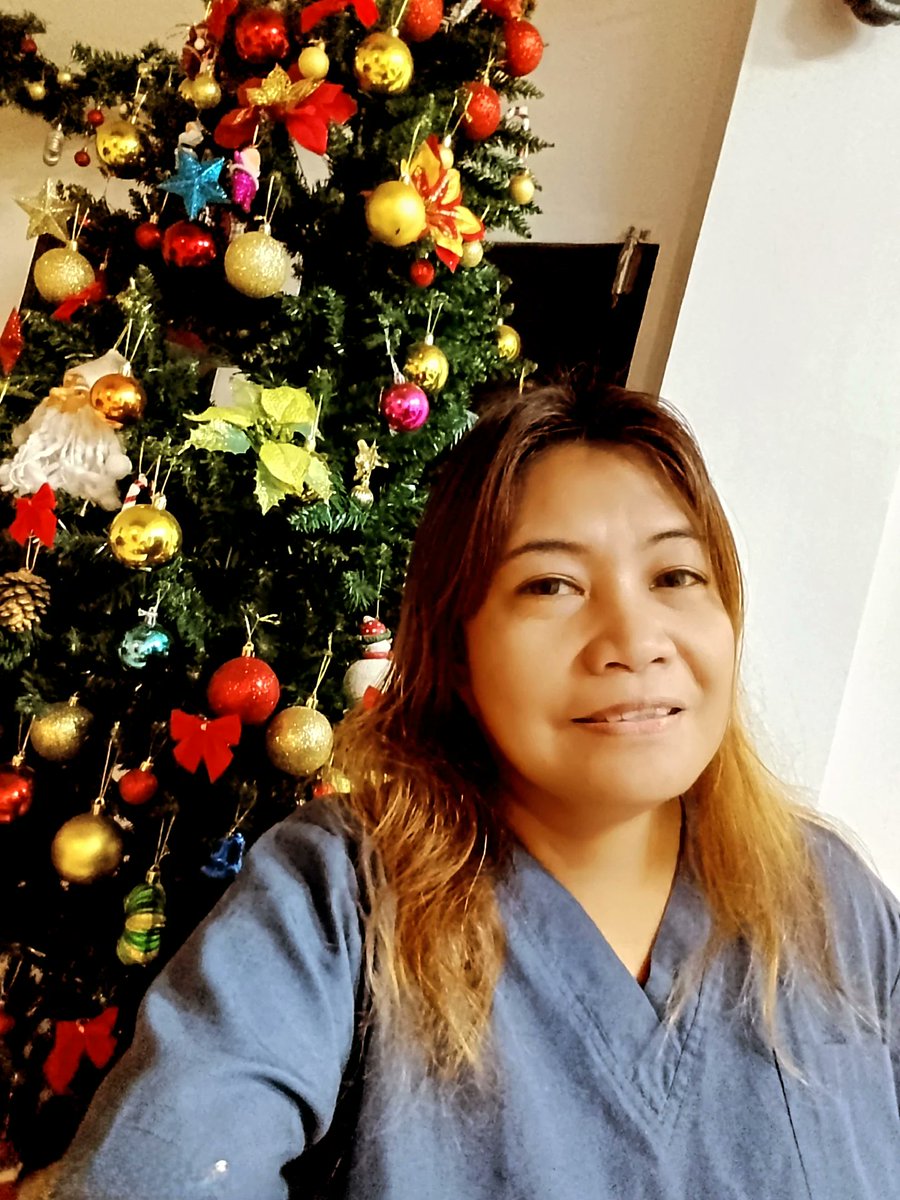 docprogrammer's tweet image. Santa comes early sometimes wearing a scrub suit as she came from the clinic🤪 #femaledoctor