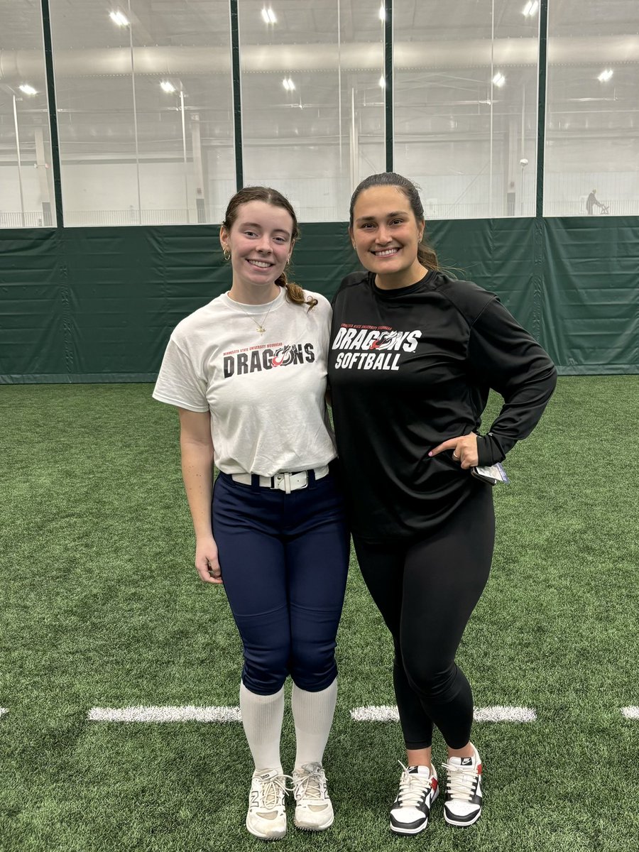 Anna Dornbach tweet media