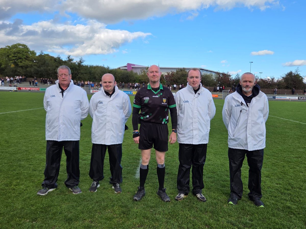 officialdonegal's tweet photo. Clg Dhún na nGall would like to wish our inter-county &amp; @ConvoyGAA referee Enda McFeely the best of luck for tomorrow. Enda has been appointed by @UlsterGAA to referee the Intermediate club football final 👏👏👏 

#gaareferee #giverespectgetrespect @officialgaa https://t.co/AwYDzzEOBX