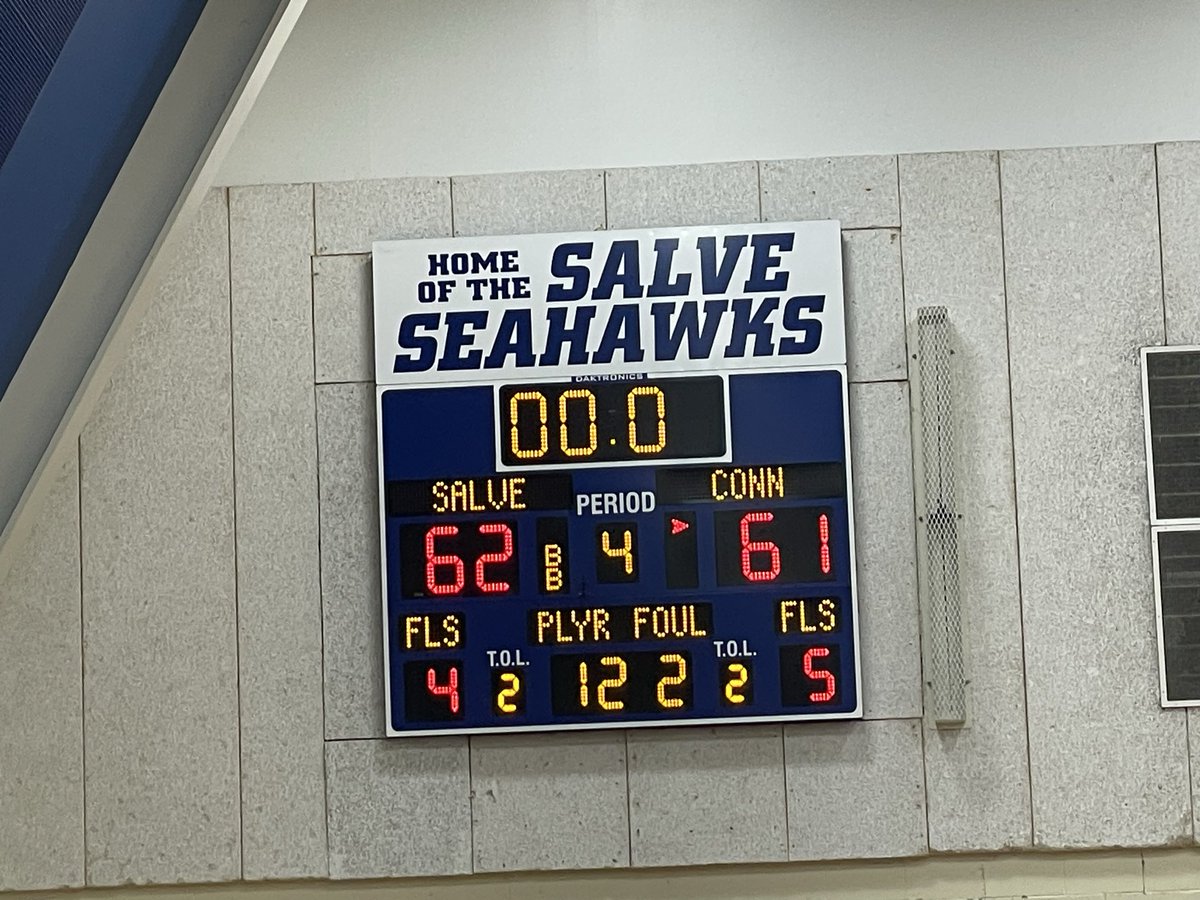 Thankful to be a part of our program. This is why you play…fun to be a part of this atmosphere. 

Great home win before Vegas! #Seahawks @salvealumni <a href="/salveathletics/">Salve Regina Sports</a> <a href="/salveregina/">Salve Regina University</a> salvewbb #SEIZE #GOOD