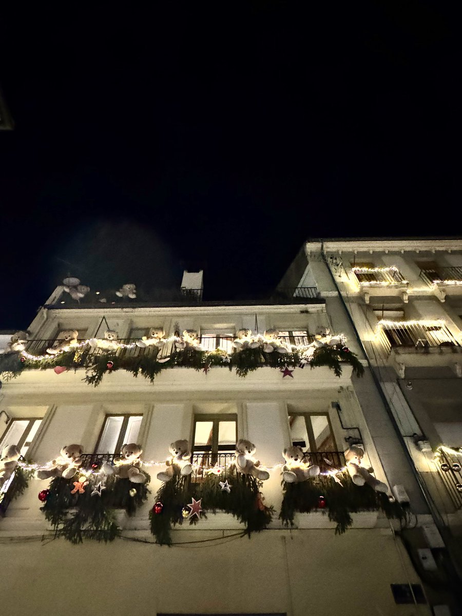 sofialopppez's tweet image. Llega la época más bonita del año 🎄🪅❄️🎁💫