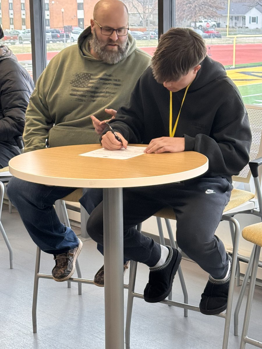 Nick Davis tweet media