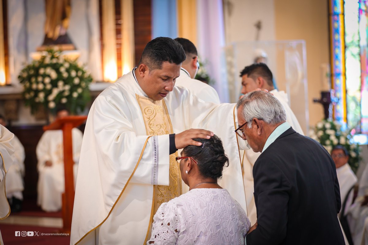 Ordenación Sacerdotal de los diáconos Alexander Hernández H., Cristian Pineda G., Aquilino Fábregas S. y Ordenación Diaconal del Seminarista: Milciades Tenorio.