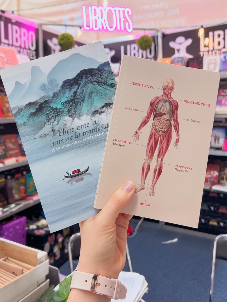 librotfs's tweet photo. La criatura acuática más sublime de todas Medusa Editores en el stand C29 de la FIL GDL 🪼

#filgdl #feriainternacionaldellibroguadalajara #librosrecomendados #librotfs #LibroTraficantes https://t.co/iW6bN0LChm