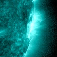 _SpaceWeather_'s tweet image. Strong M8.12 flare from sunspot region 4301
Follow live on spaceweather.live/l/flare