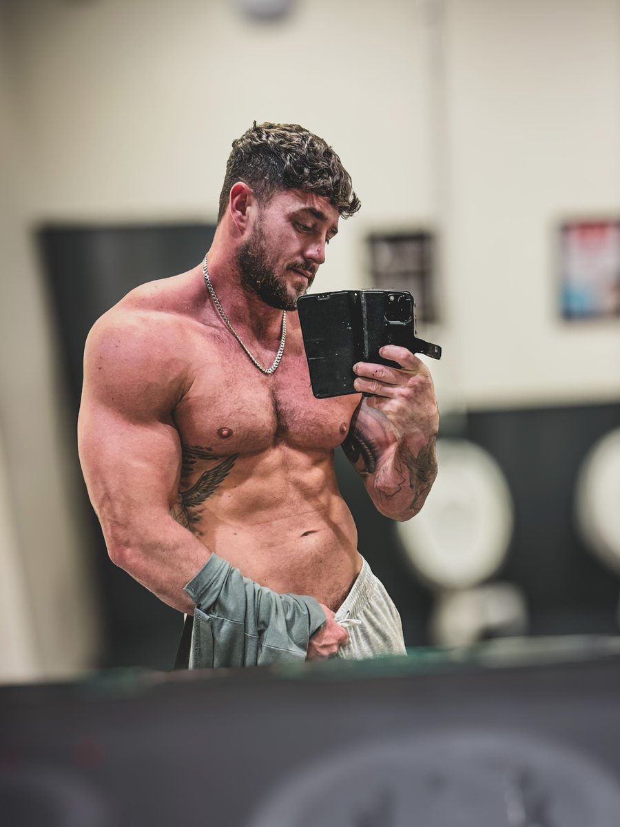 DANNY BLU 🤴 tweet media