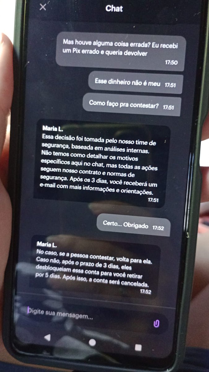 Lauhellween's tweet image. Valeu @nubank por bloquear minha conta e irem cancelar ela depois de alguns dias só pq recebi um pix com valor errado 🥰 valeuzão mesmo!