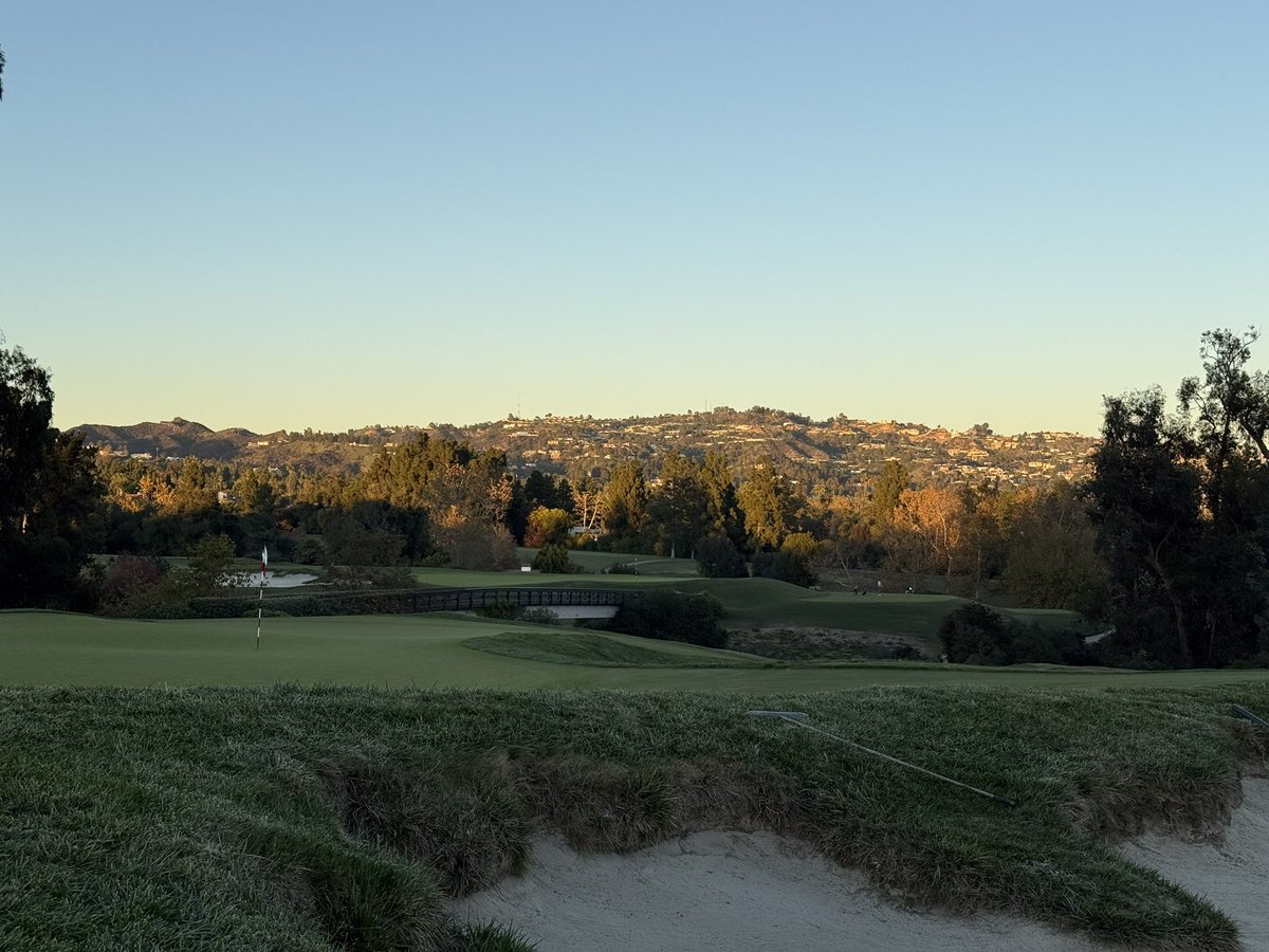 Darren R Pang tweet media